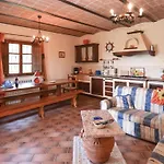Vakantiehuis In Montalbano With Scenic Views *