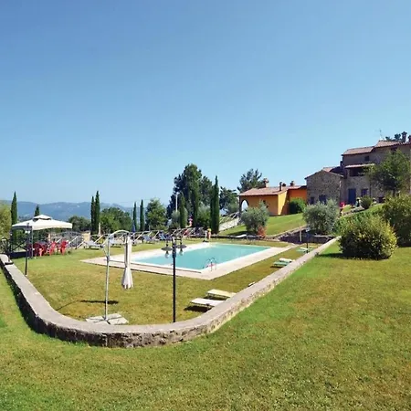 Holiday home In Montalbano With Scenic Views Citta di Castello