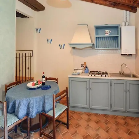 In Montalbano With Scenic Views Vakantiehuis *