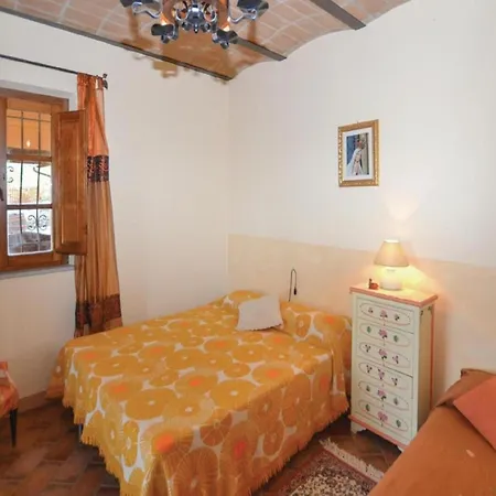 Vakantiehuis In Montalbano With Scenic Views Città di Castello